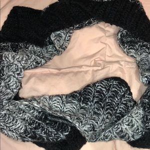 Infinity scarf